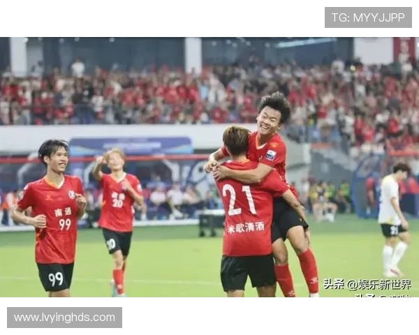 22号凌晨精彩足球比赛直播全程回顾与精彩瞬间分享